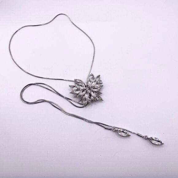 Beautiful Bolo Tie Rhinestones Silver Tone Necklace 32” - Picture 4 of 5
